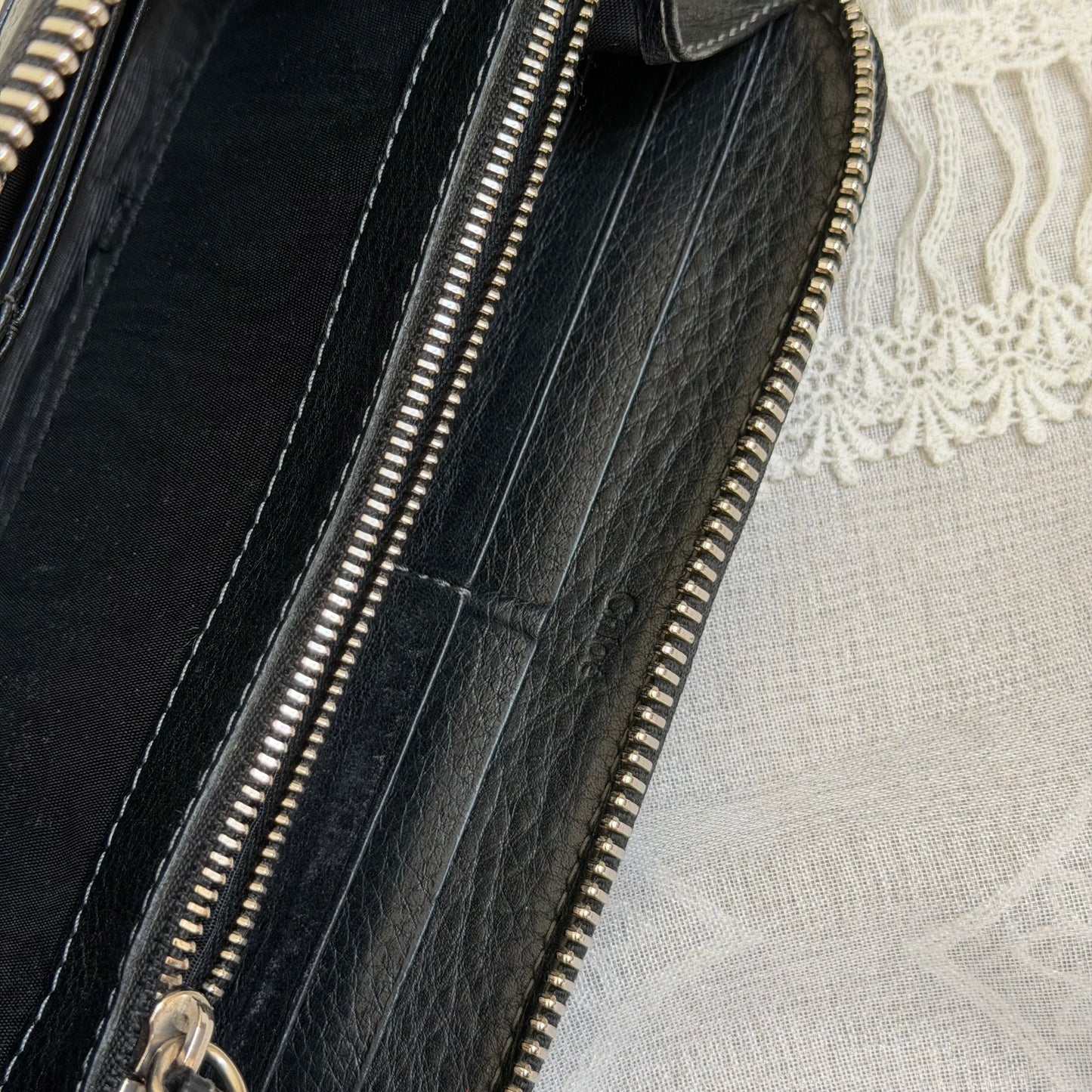 xovintage Chloé vintage clutch wallet in black -