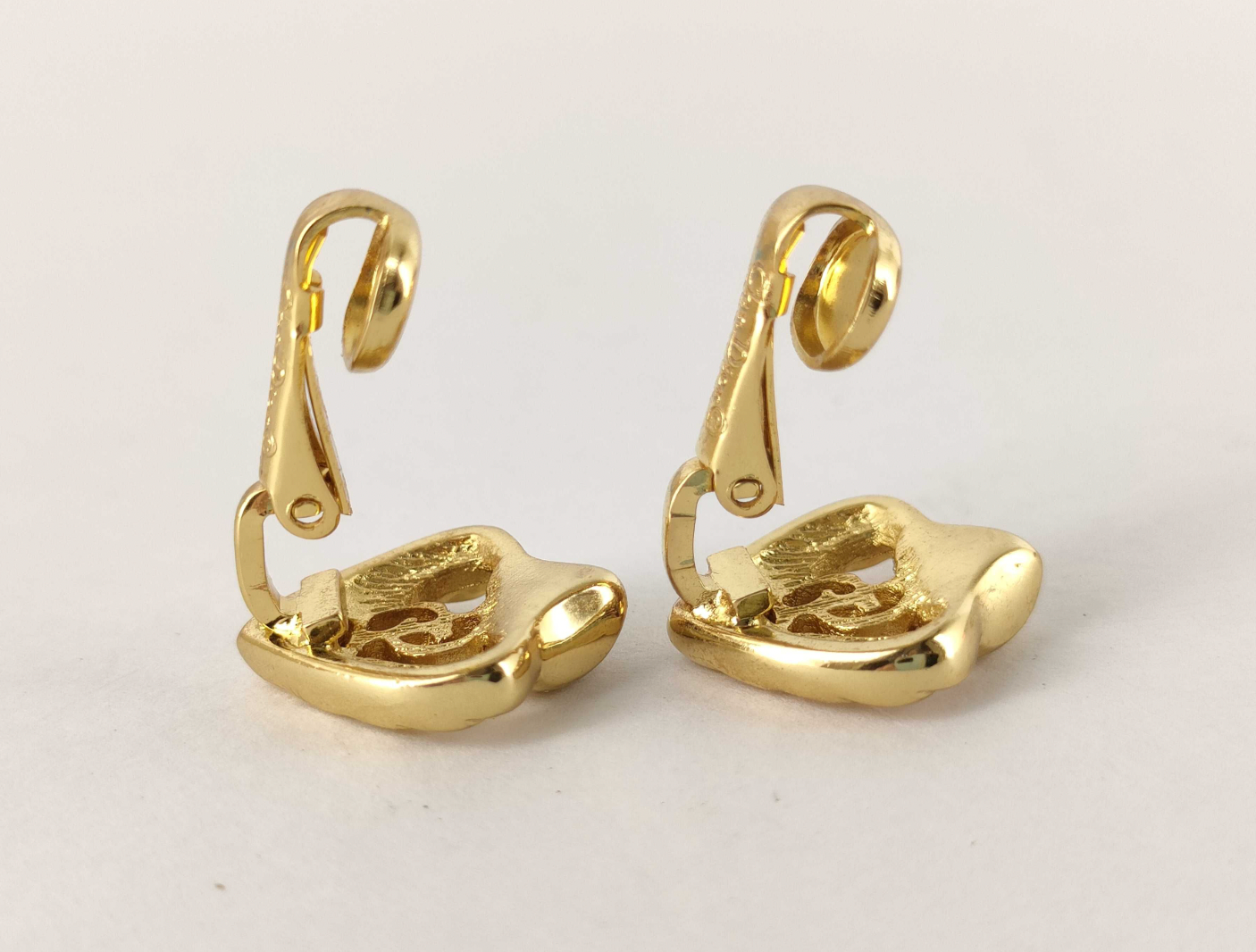 dior gold heart shaped clip on earrings
