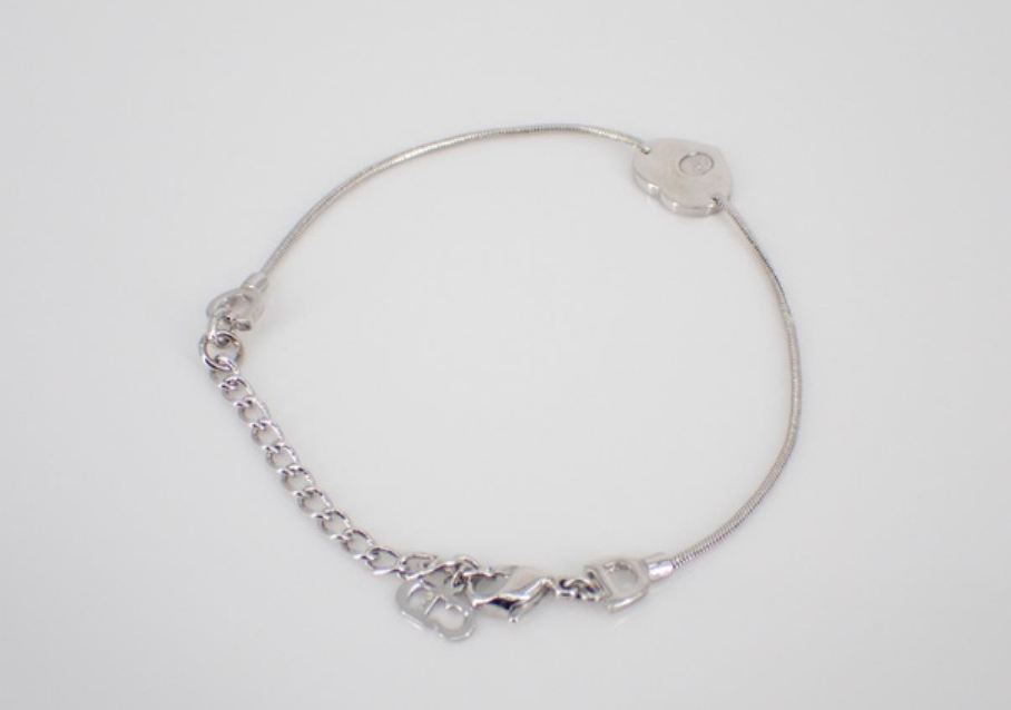 christian dior silver-tone vintage heart bracelet