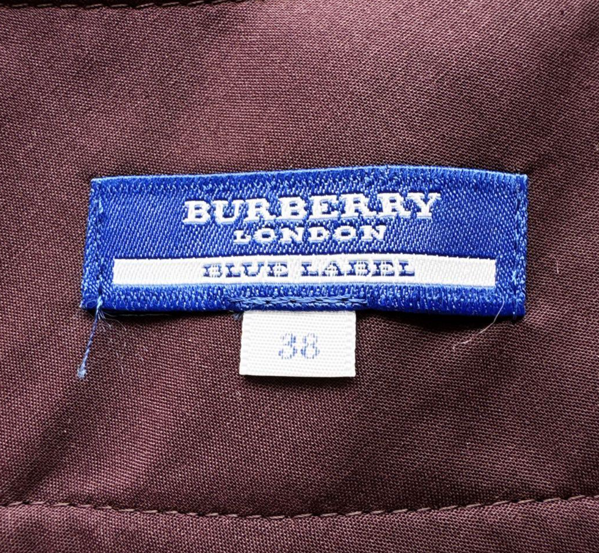 xovintage PRE-LOVED BURBERRY BLUE LABEL BURGUNDY PLEATED MINI SKIRT (38, S) - Clothing
