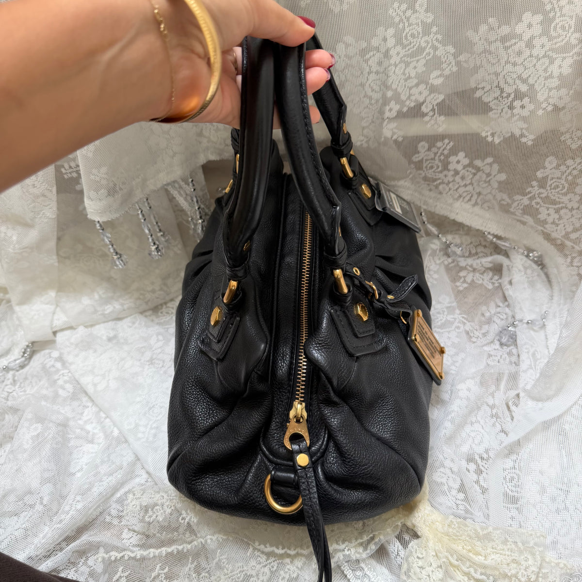 MARC BY MARC JACOBS BLACK VINTAGE CLASSIC Q GROOVEE BAG