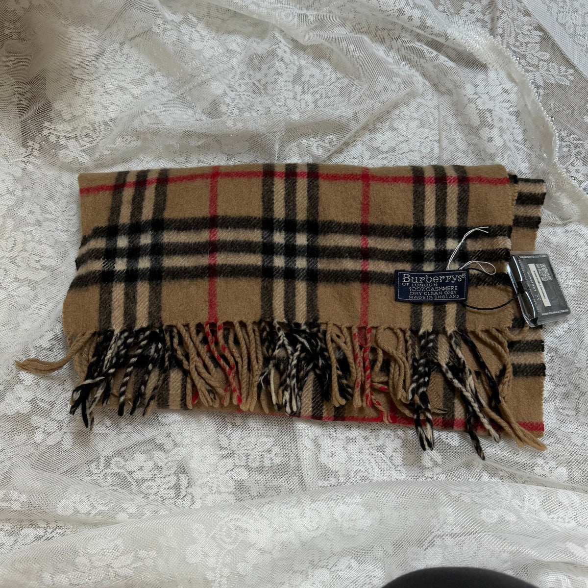 burberry vintage 90s classic print 100% cashmere scarf