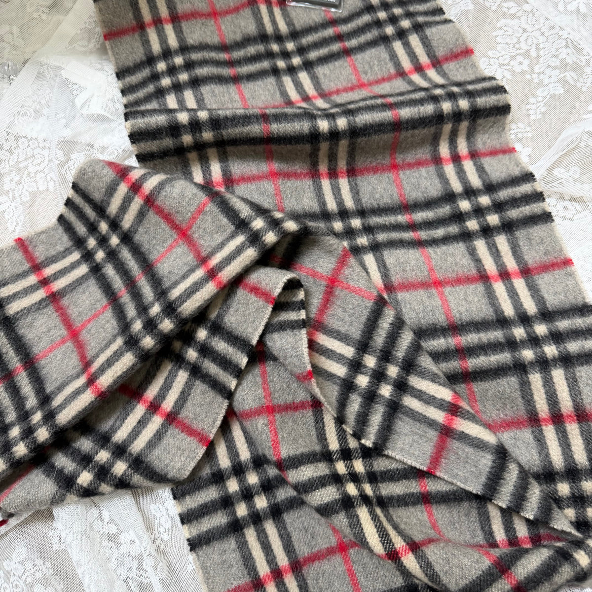 burberry vintage 90s grey 100% cashmere scarf