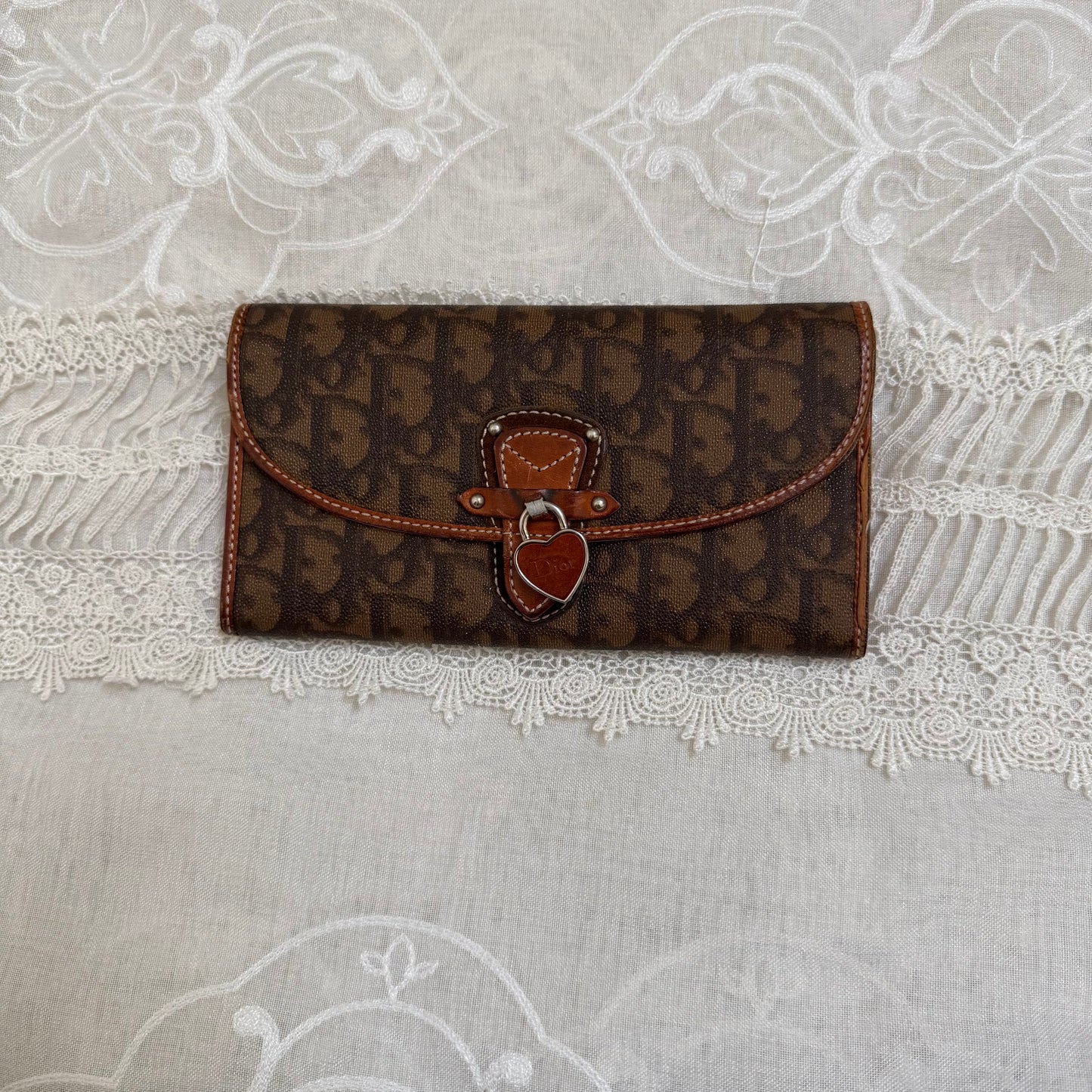 dior romantique heart detail vintage clutch wallet