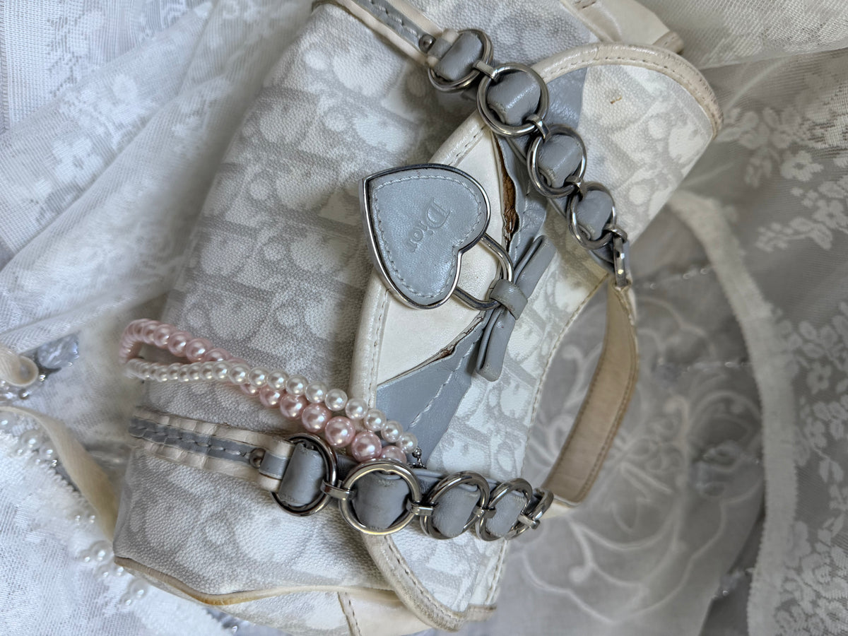 xovintage Pre-loved DIOR small 2000S ROMANTIC HEART-CHARM SHOULDER BAG - Handbags
