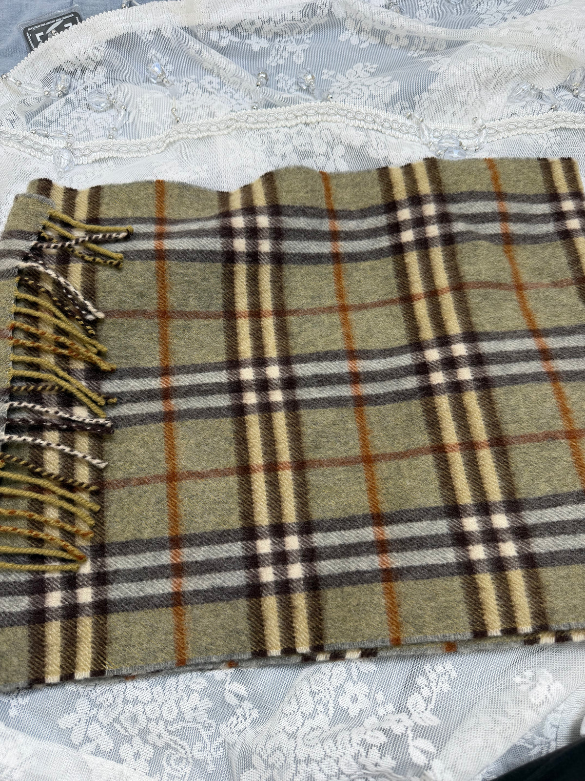 burberry 90s vintage pure cashmere scarf in khaki