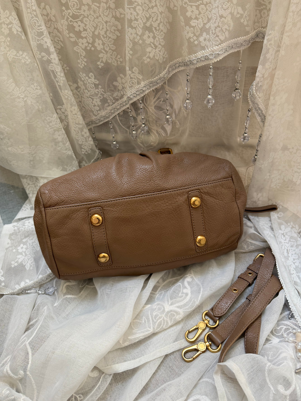xovintage MARC BY MARC JACOBS BEIGE VINTAGE CLASSIC Q BAG - Handbags