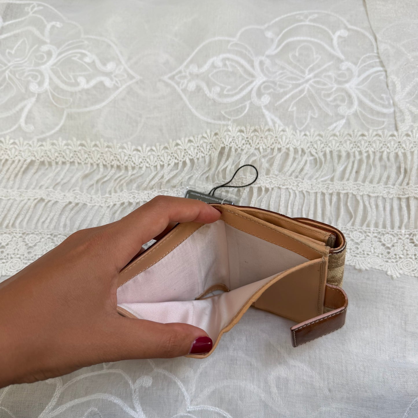 xovintage dior vintage romantique bi-fold wallet - Wallets