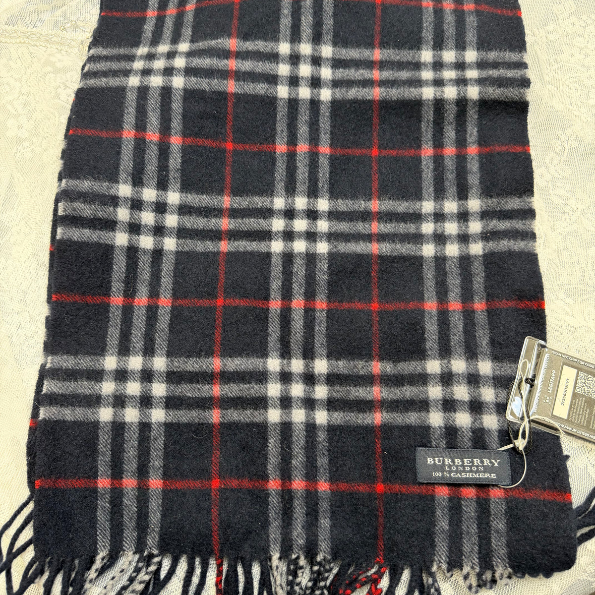 burberry vintage navy blue 100% cashmere scarf