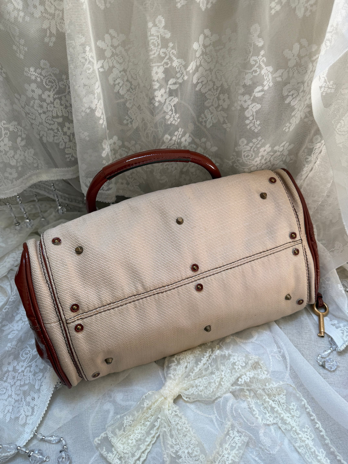 xovintage VINTAGE CHLOE PADDINGTON BAG IN BEIGE CANVAS X PATENT LEATHER - Handbags