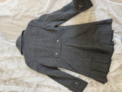 burberry blue label vintage pleated flirty dress coat in grey (36,xs)
