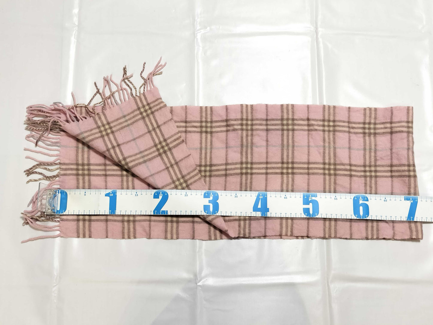 burberry 100% lambswool baby pink scarf