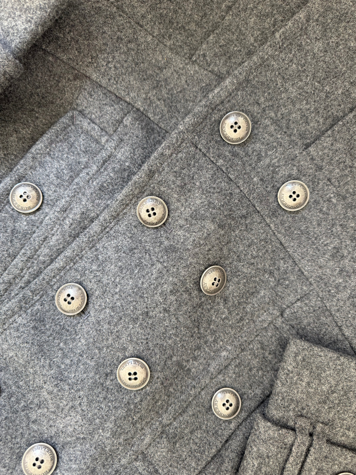 burberry blue label vintage pleated flirty dress coat in grey (36,xs)