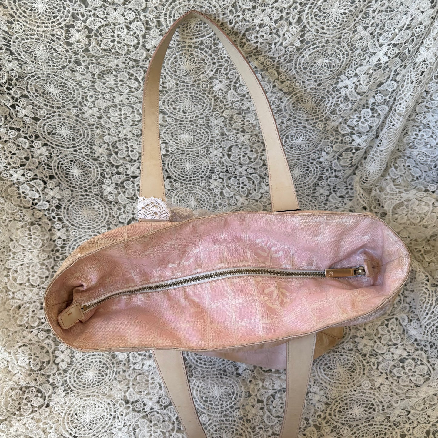 xovintage chanel travel line baby pink large tote bag - Tote Bags