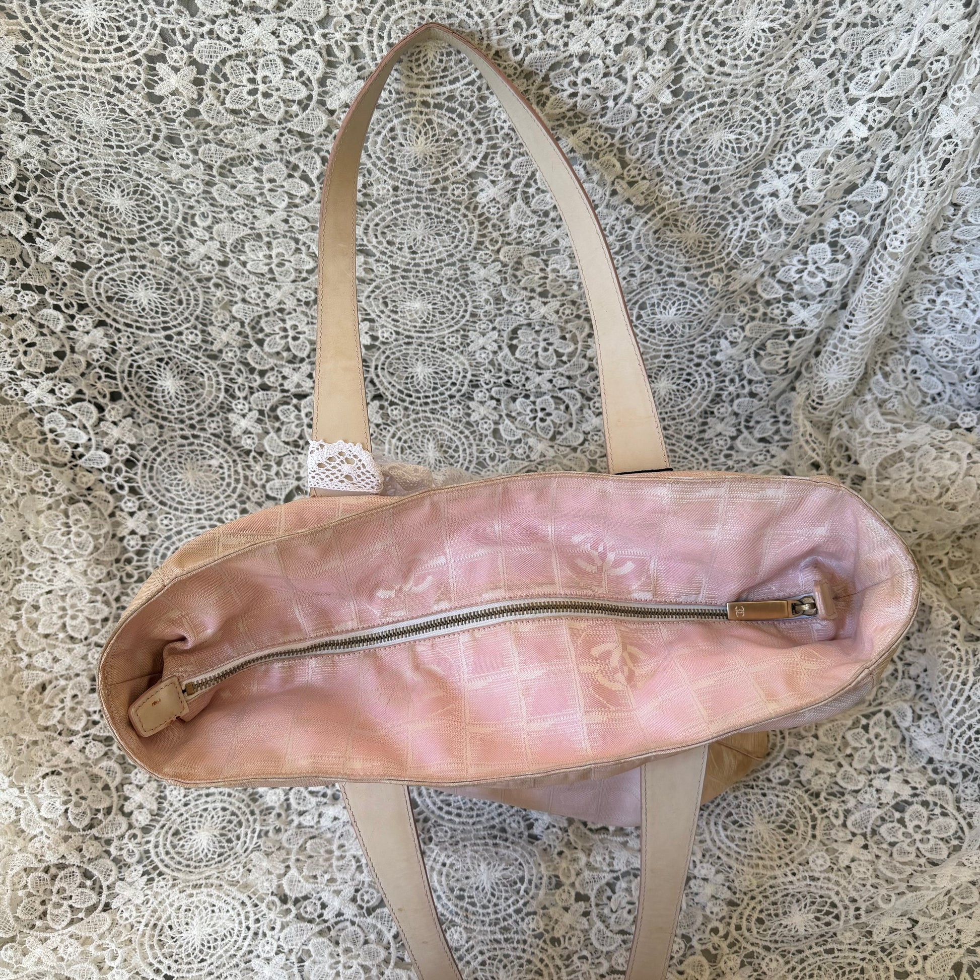 xovintage chanel travel line baby pink large tote bag - Tote Bags