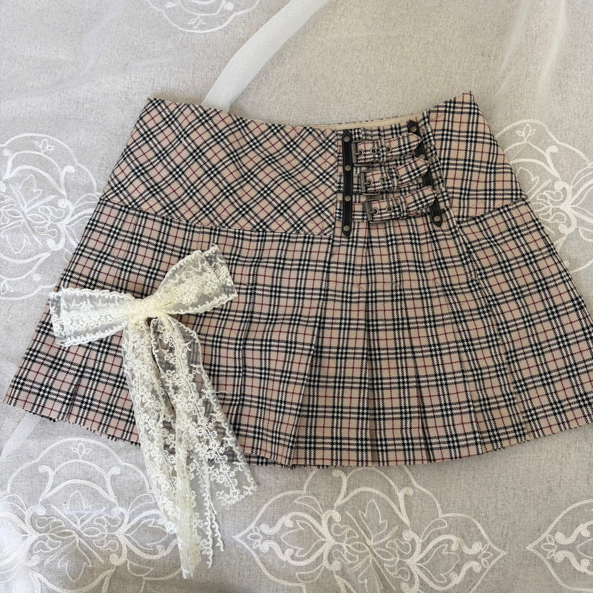 VINTAGE BURBERRY BELTED MINI SKIRT, SMALL