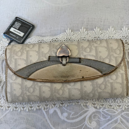xovintage dior romantique heart detail vintage clutch wallet - Wallets