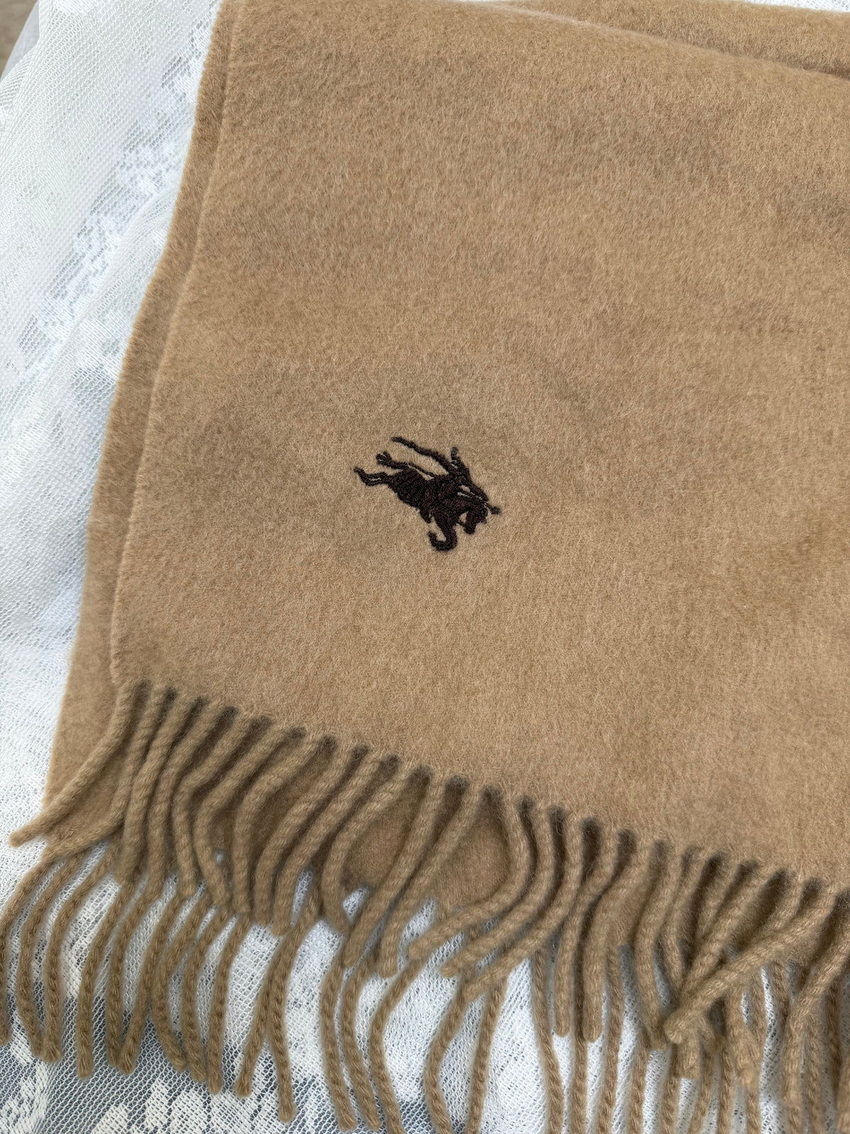 burberry 90s vintage pure cashmere scarf in camel