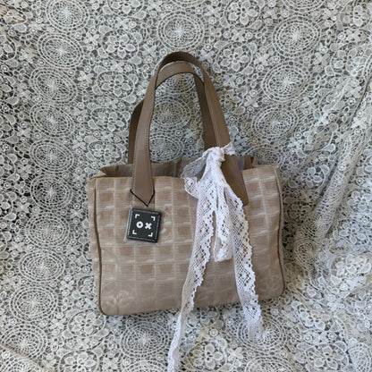 xovintage chanel travel line beige 2000s shoulder bag - Shoulder Bags