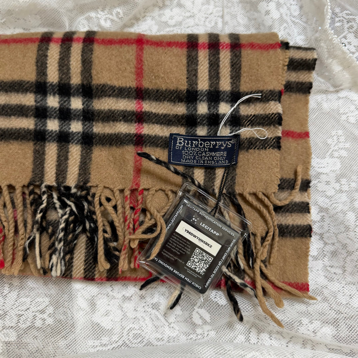 burberry vintage 90s classic print 100% cashmere scarf