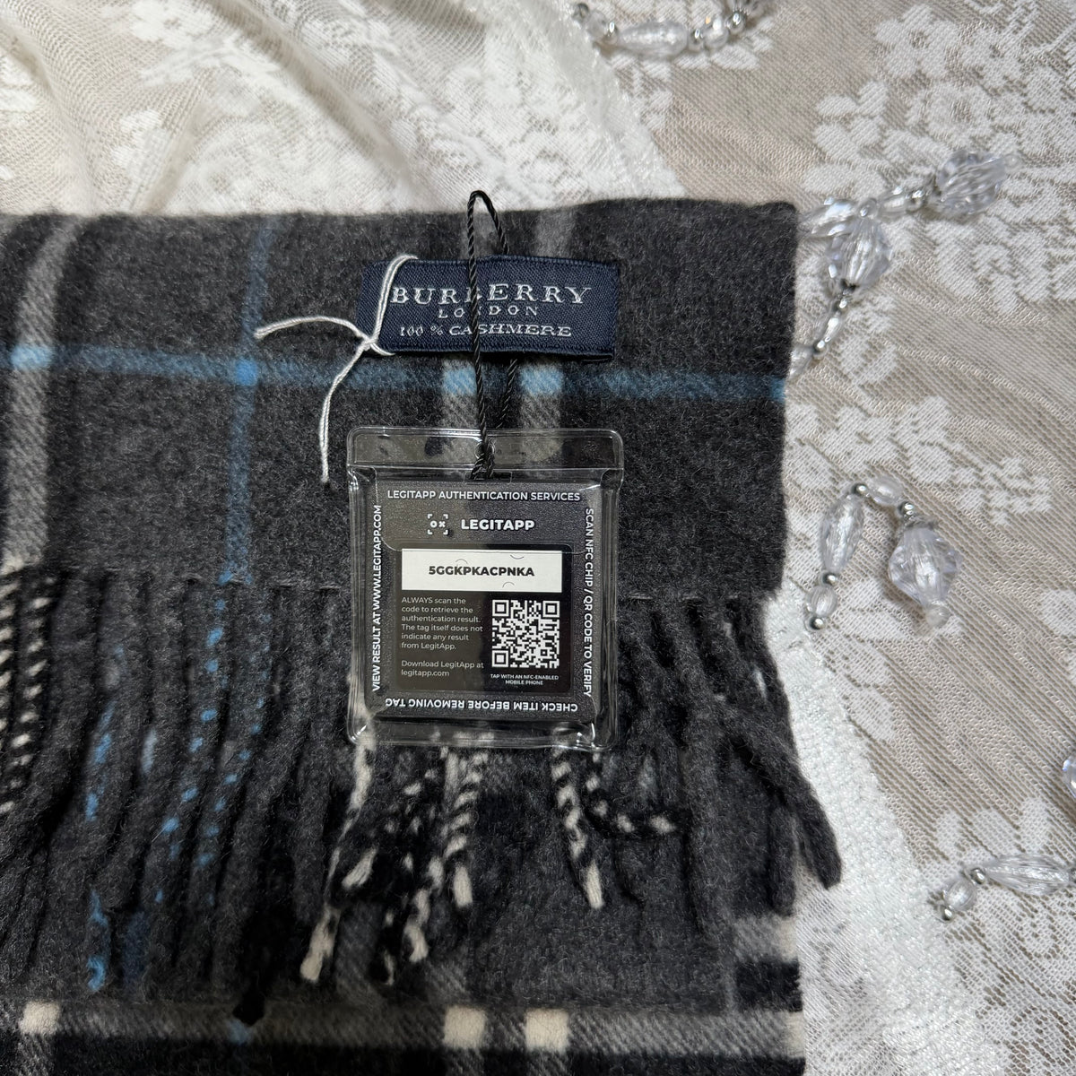 burberry vintage grey 100% cashmere scarf
