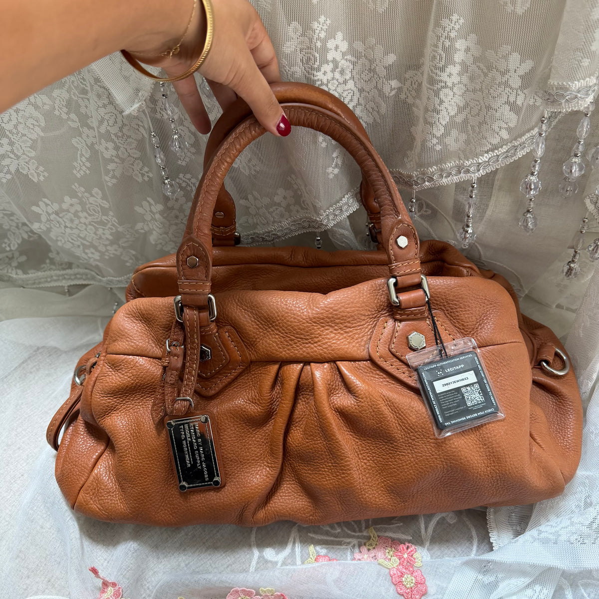 MARC BY MARC JACOBS VINTAGE CLASSIC Q GROOVEE BAG IN TOFFEE
