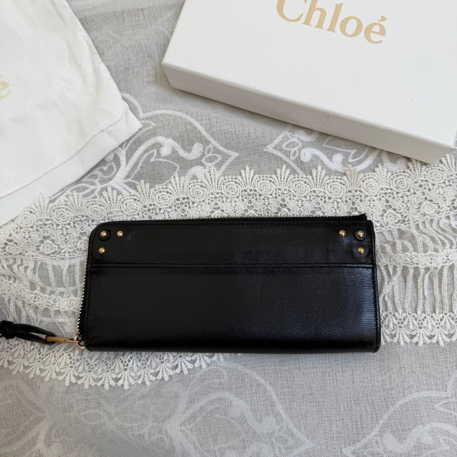 xovintage Chloé vintage clutch wallet in black w box -