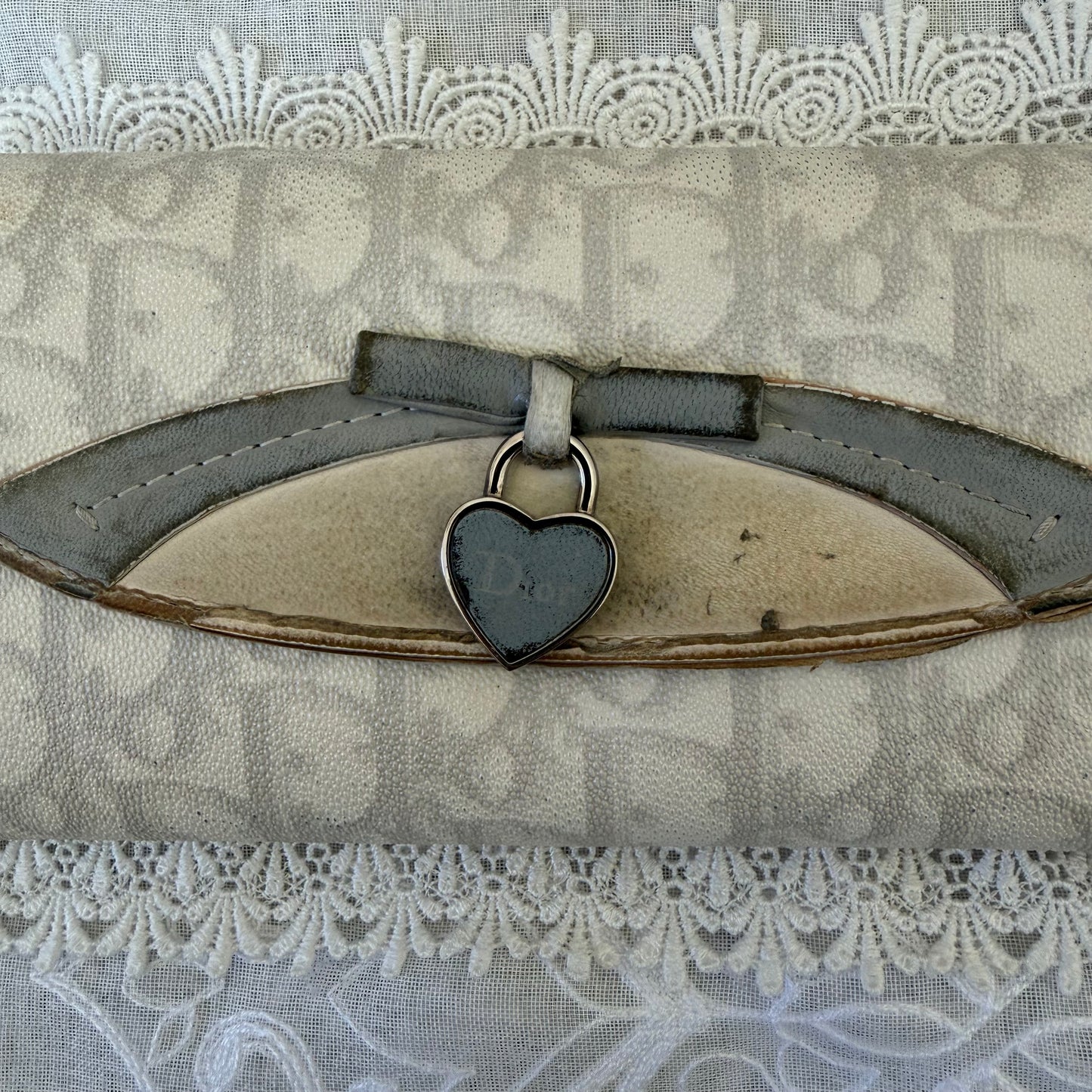 xovintage dior romantique heart detail vintage clutch wallet - Wallets