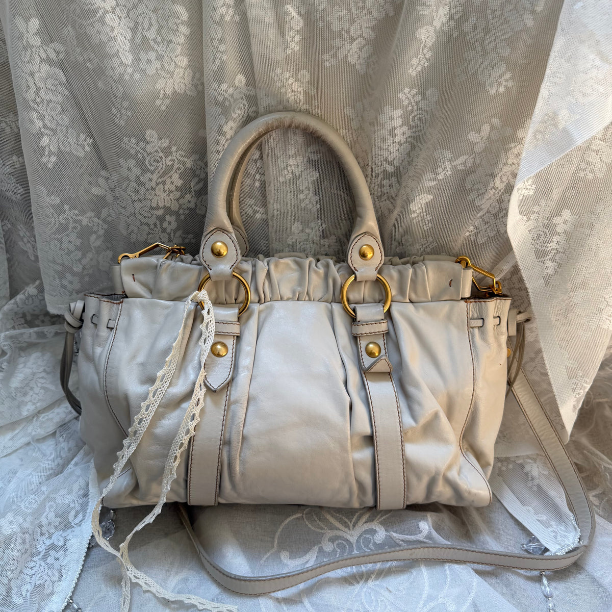 xovintage VINTAGE MIU MIU IVORY LEATHER RUCHED VITELLO BAG - Handbags