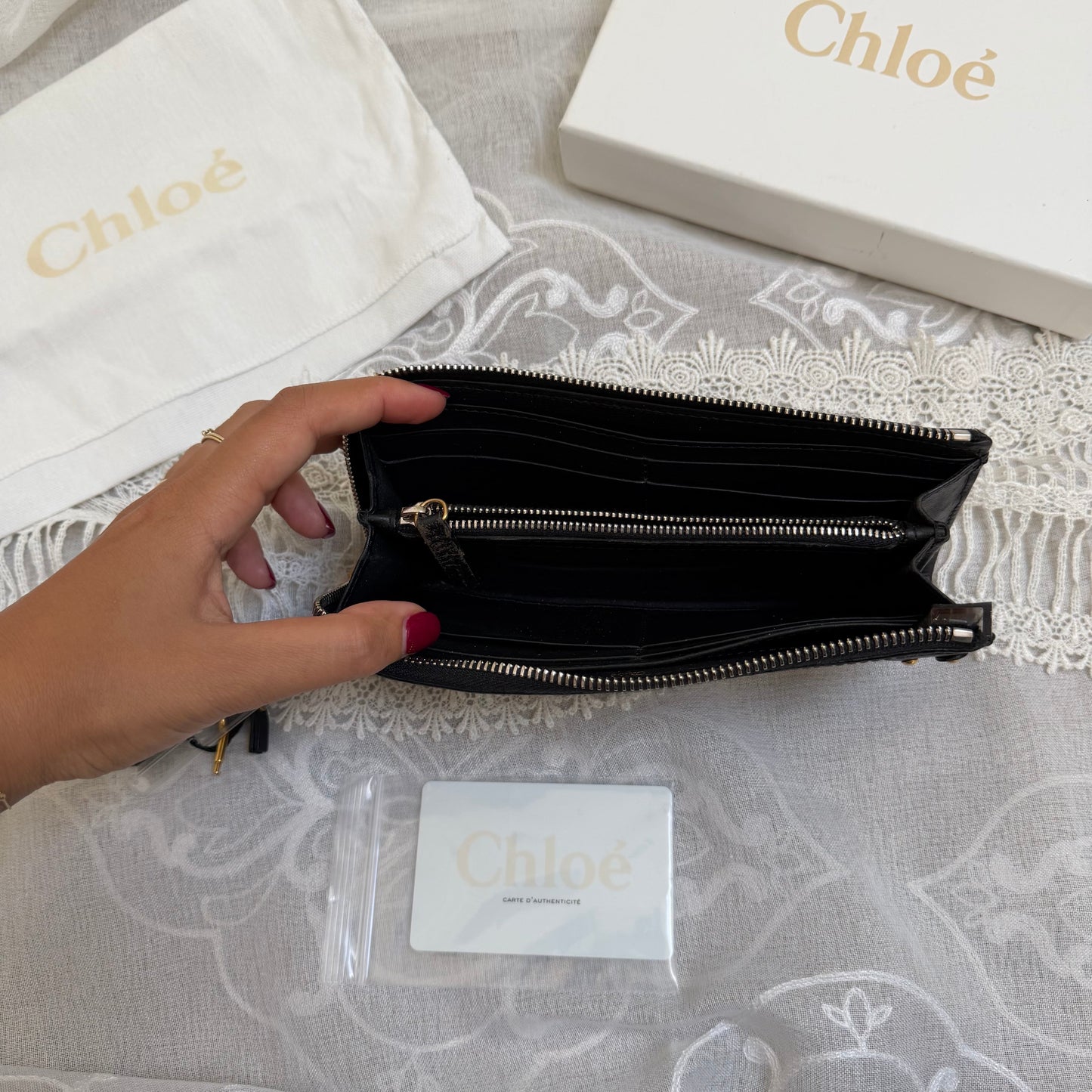 xovintage Chloé vintage clutch wallet in black w box -
