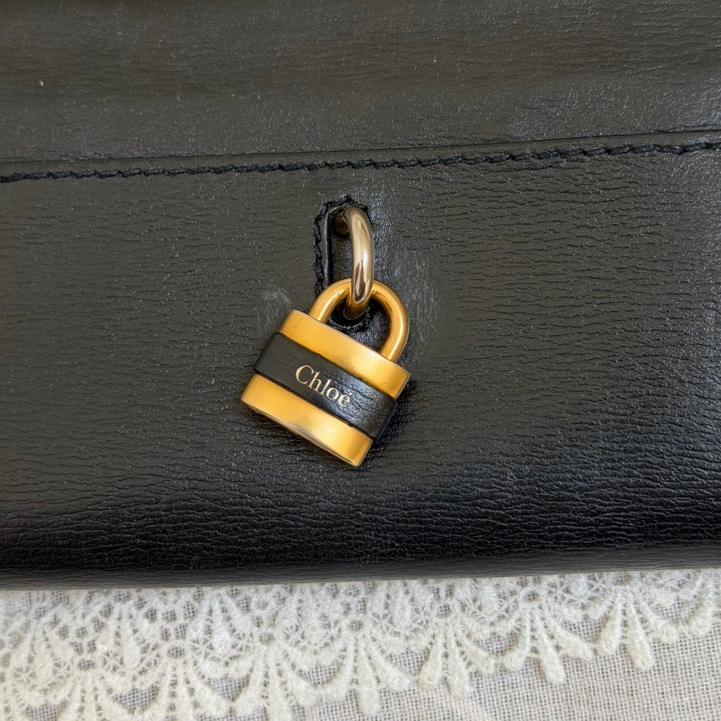 xovintage Chloé vintage clutch wallet in black w box -