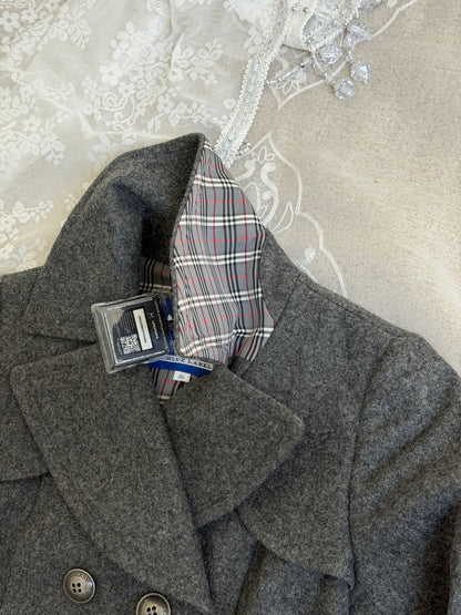 burberry blue label vintage pleated flirty dress coat in grey (36,xs)