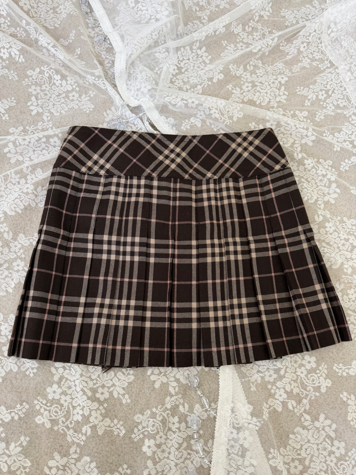 BURBERRY DARK BROWN PLEATED VINTAGE MINI SKIRT (36, xs)