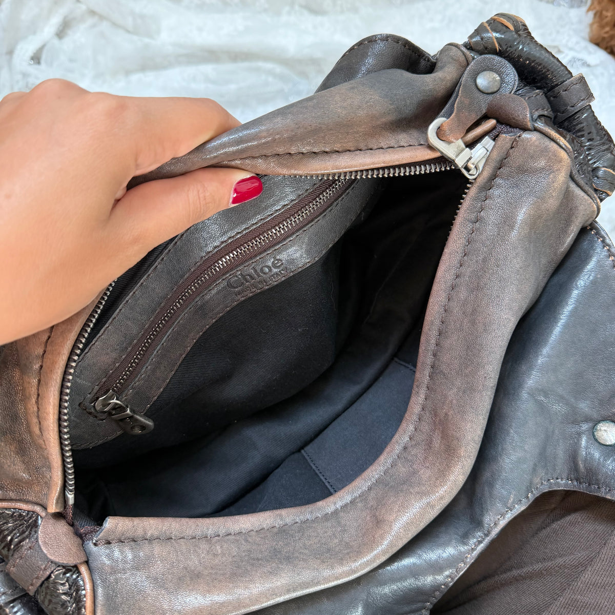 CHLOE VINTAGE SILVERADO BAG IN PATENT LEATHER