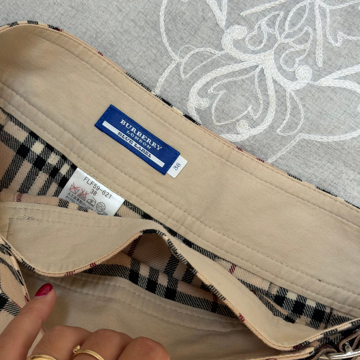 xovintage BURBERRY CLASSIC PLEATED VINTAGE MINI SKIRT, SMALL - Clothing