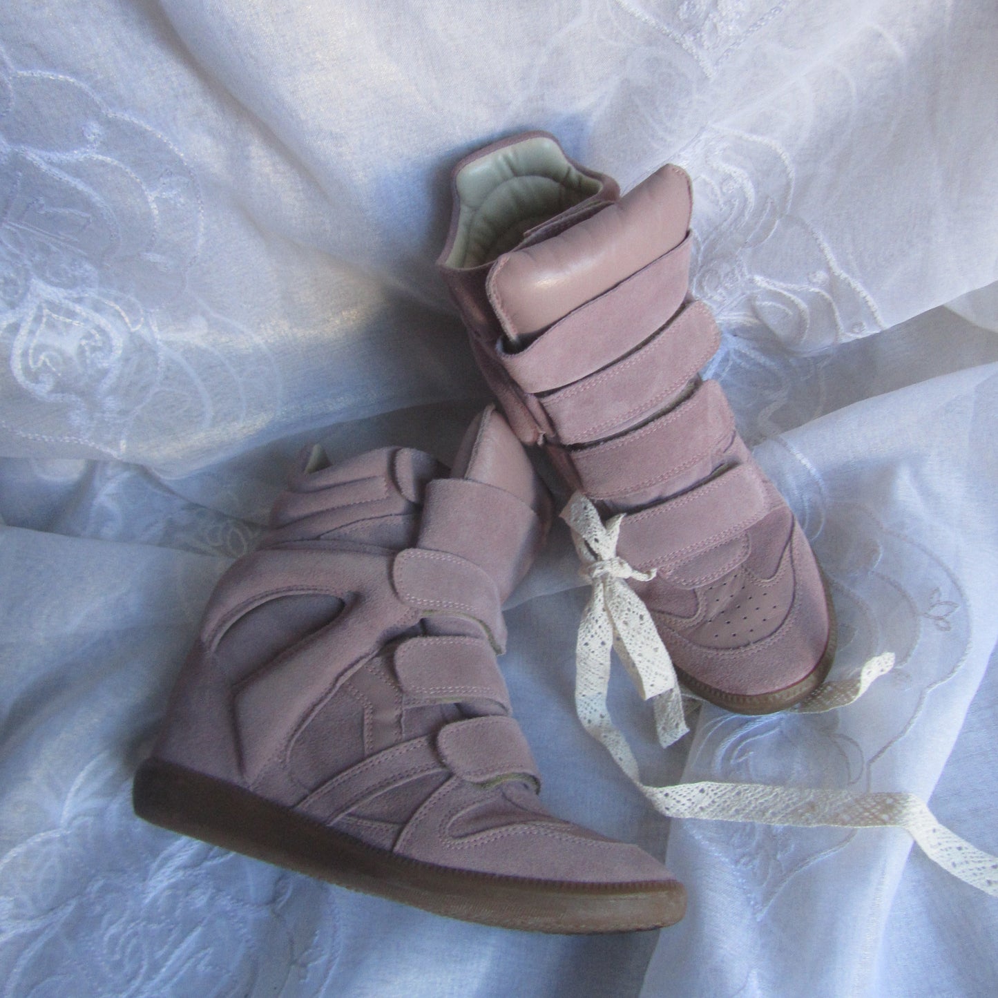 pre loved isabel marant pink beckett sneakers