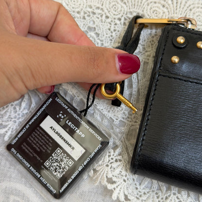 xovintage Chloé vintage clutch wallet in black w box -