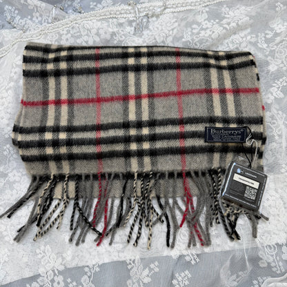 burberry 90s vintage 100% cashmere scarf in grey