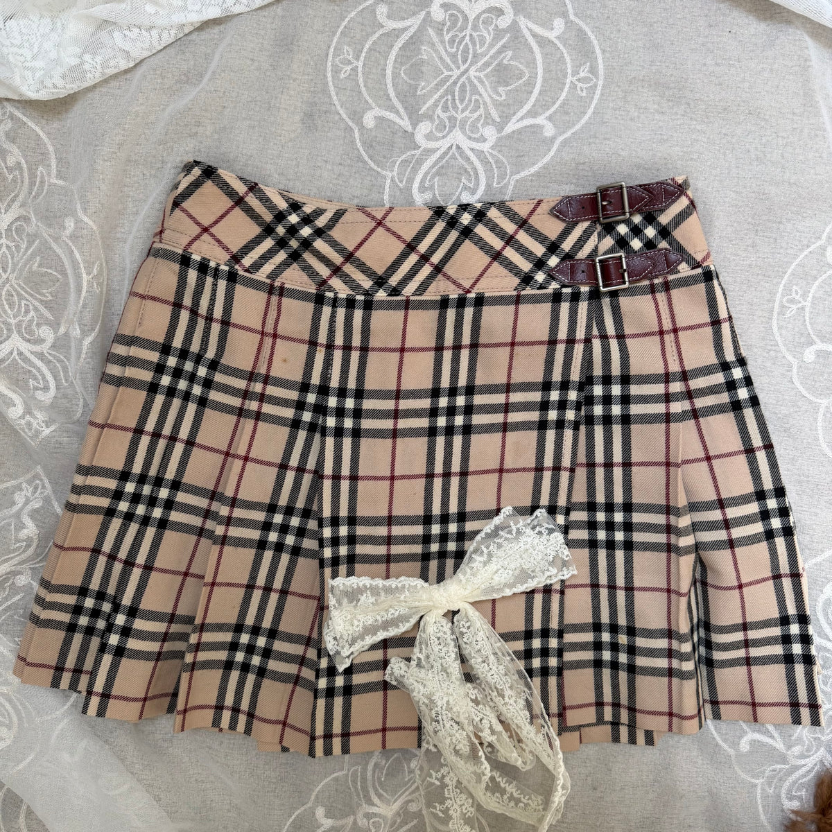 xovintage BURBERRY CLASSIC PLEATED VINTAGE MINI SKIRT, SMALL - Clothing