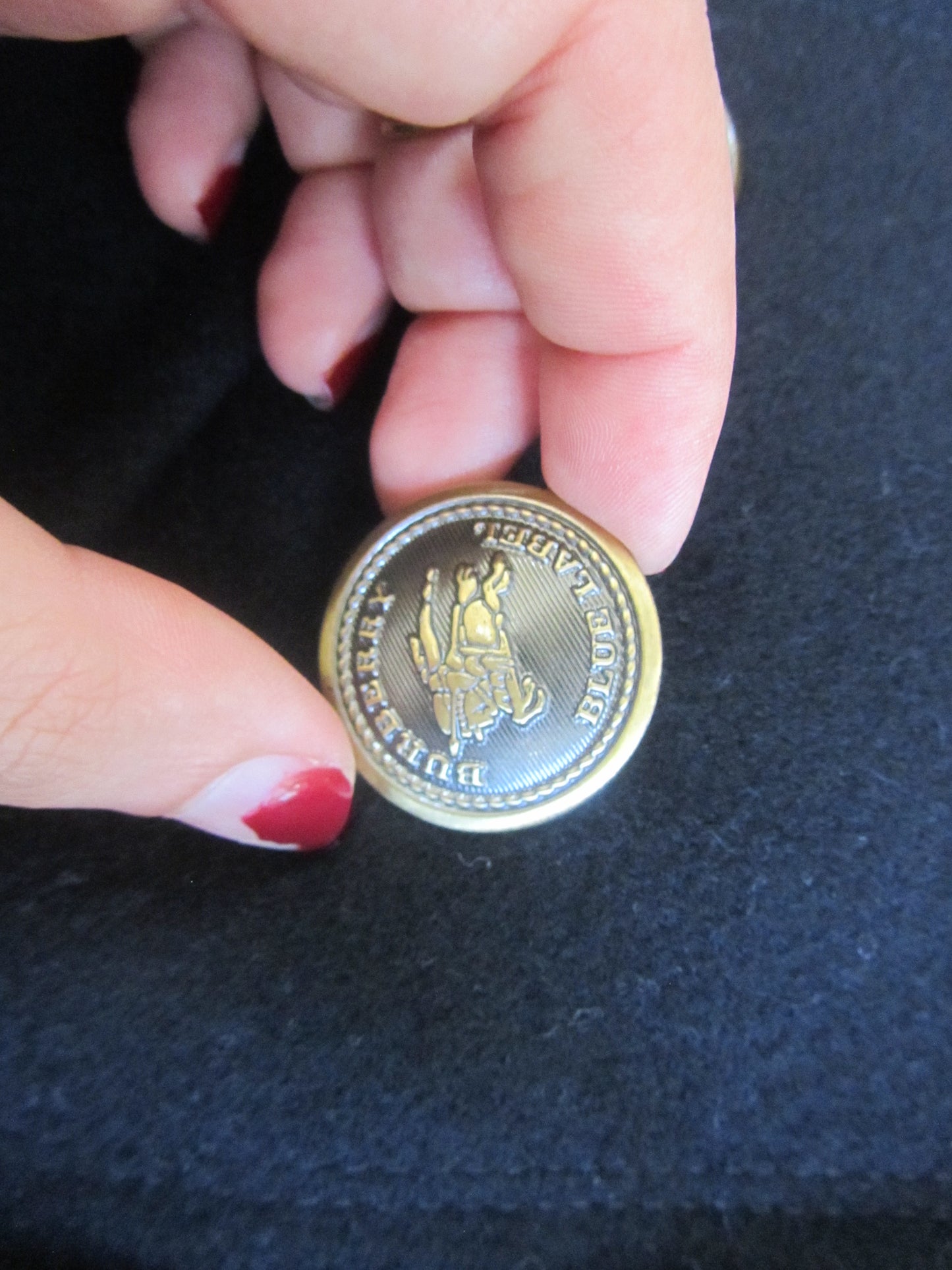 burberry blue label vintage pleated flirty dress coat in black (36)