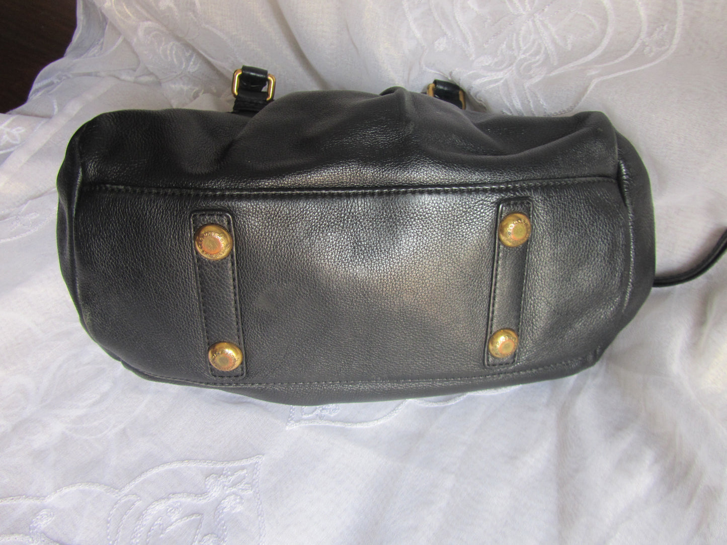 marc by marc jacobs baby groovee bag in black