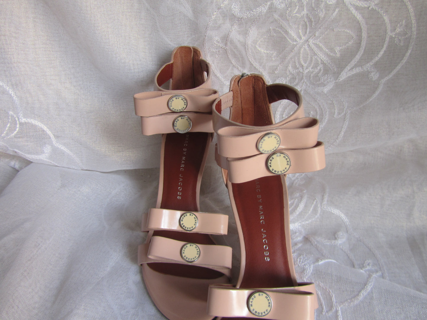 marc by marc jacobs girly kitten wedges (size 35.5)