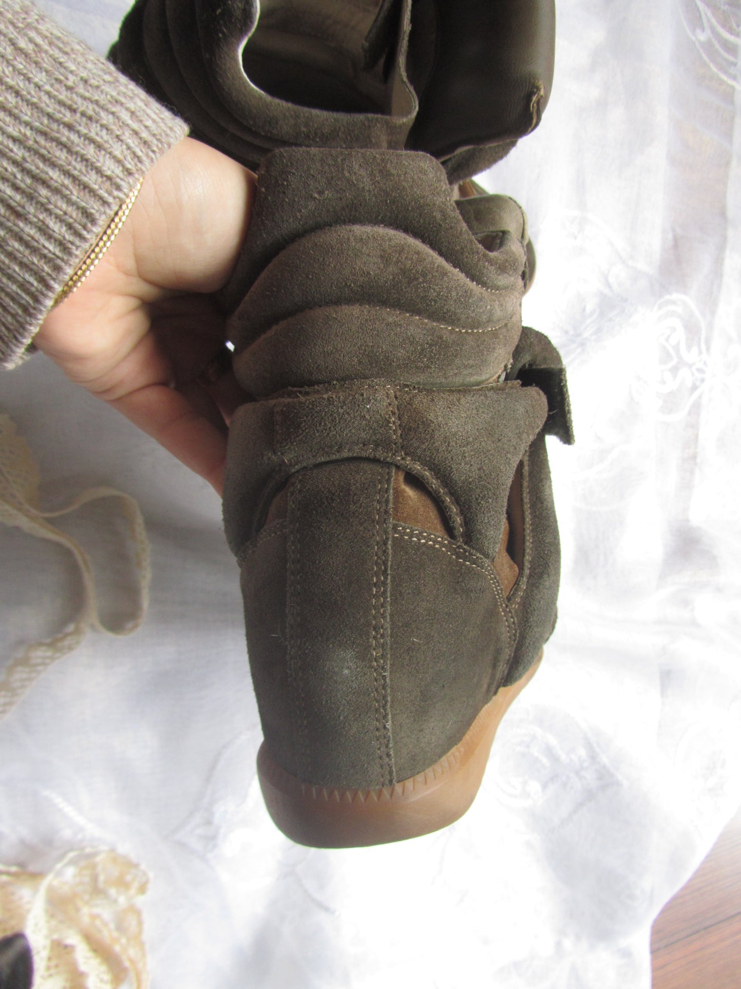 pre loved isabel marant chocolate brown beckett sneakers (size 41)