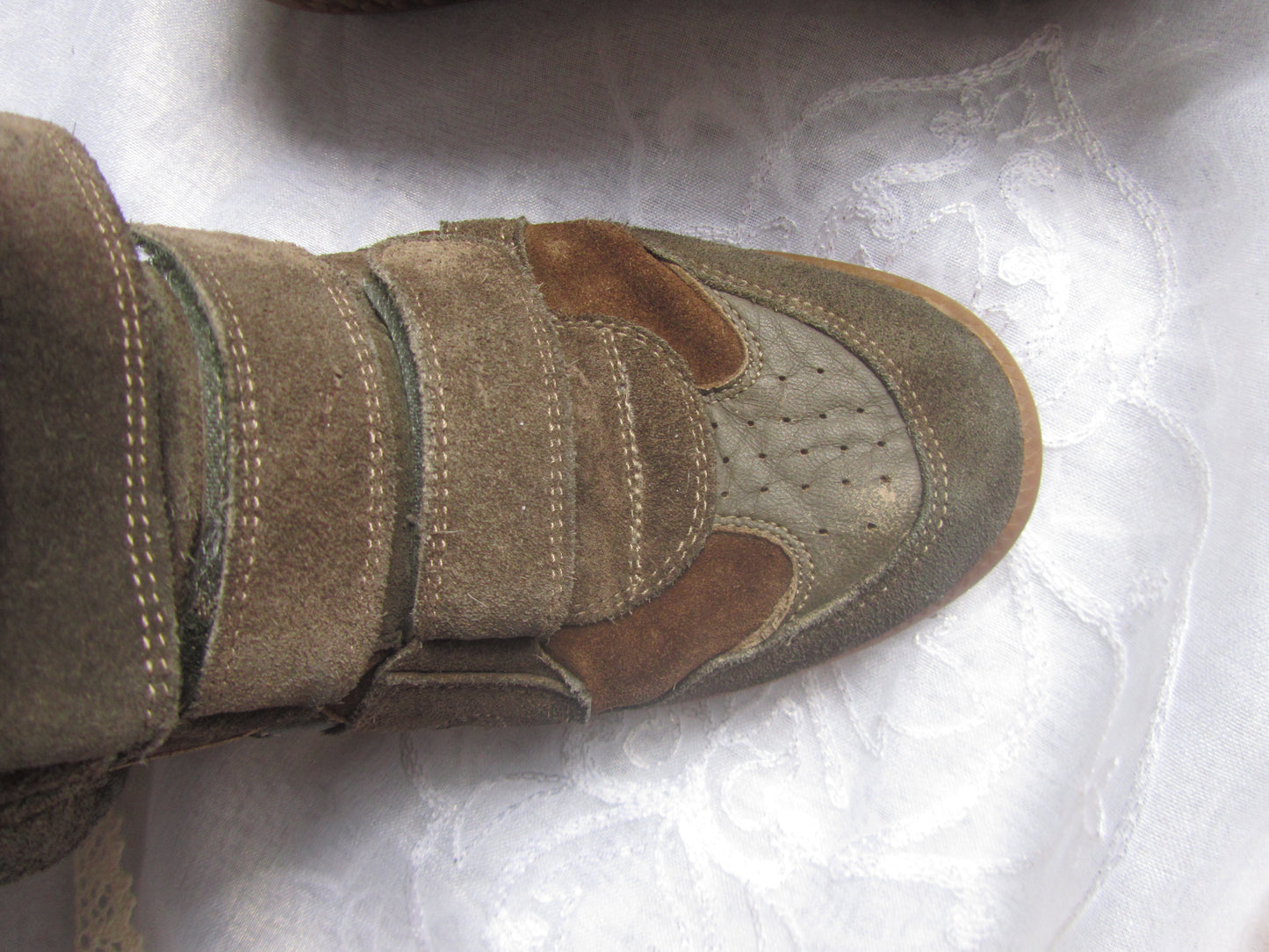 pre loved isabel marant chocolate brown beckett sneakers (size 41)