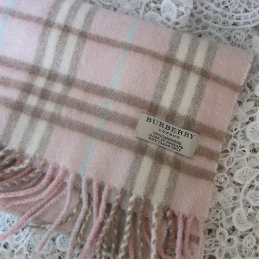 burberry vintage baby pink cashmere scarf