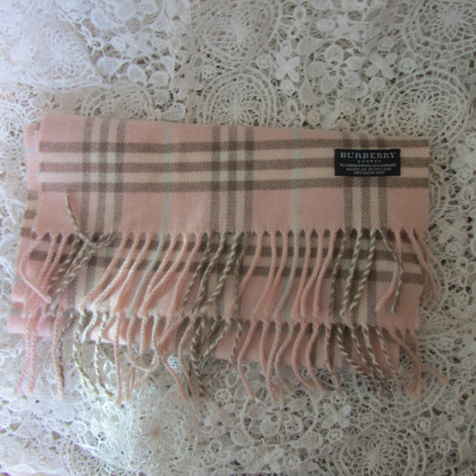 burberry london vintage baby pink scarf