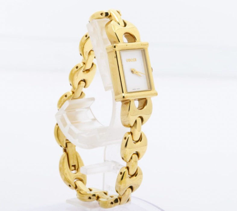 gucci gold bracelet watch