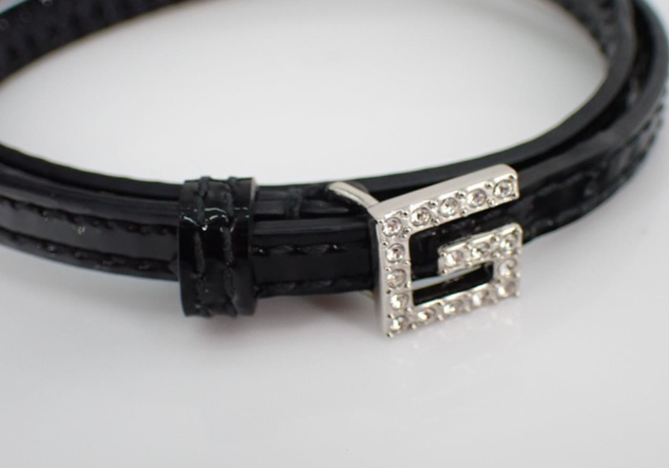 gucci 90's inspired rhinestone patent leather choker