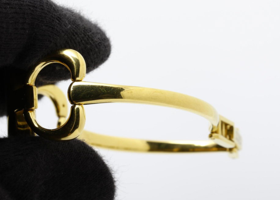 gucci horsebit  bracelet watch