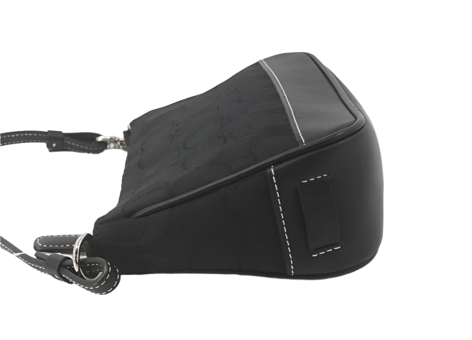 coach signature pochette shoulder bag